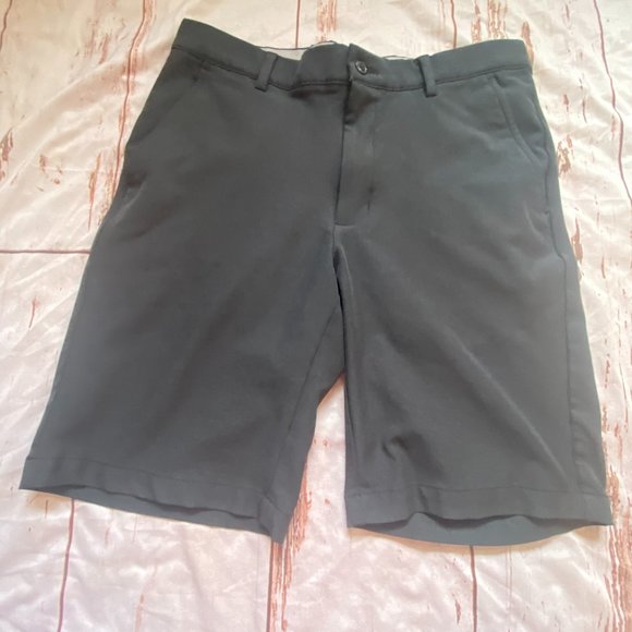 Greg Norman Collection Other - Greg Norman mens light weight shorts-black-sz 32
